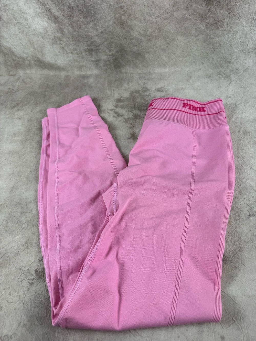 PINK Victoria's Secret Bubblegum Pink Seamless Leggings. NWT